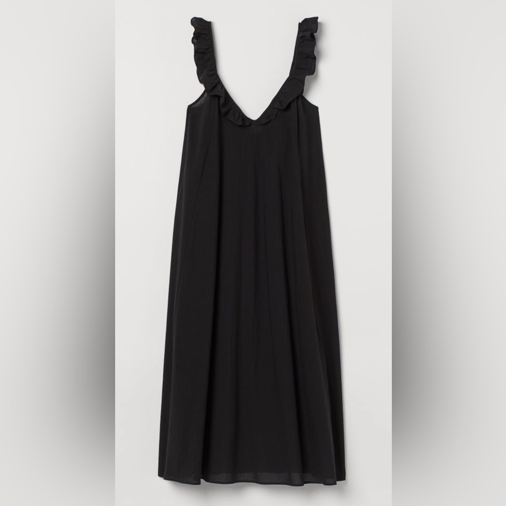 H&M Size M Ruffle Detail Black Dress